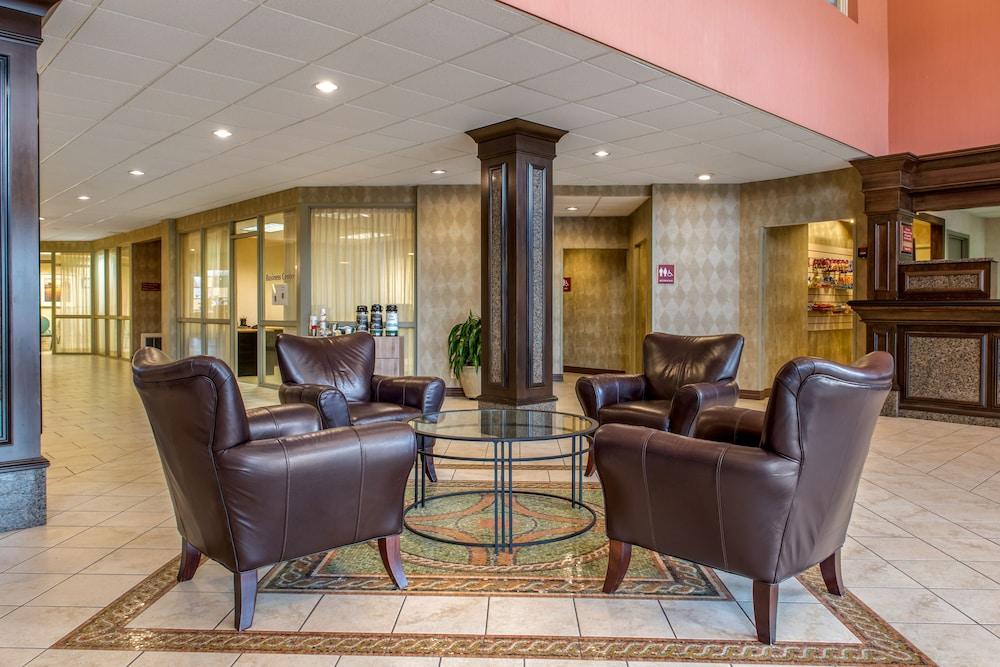 Quality Hotel Conference Center Cincinnati Блу Аш Экстерьер фото