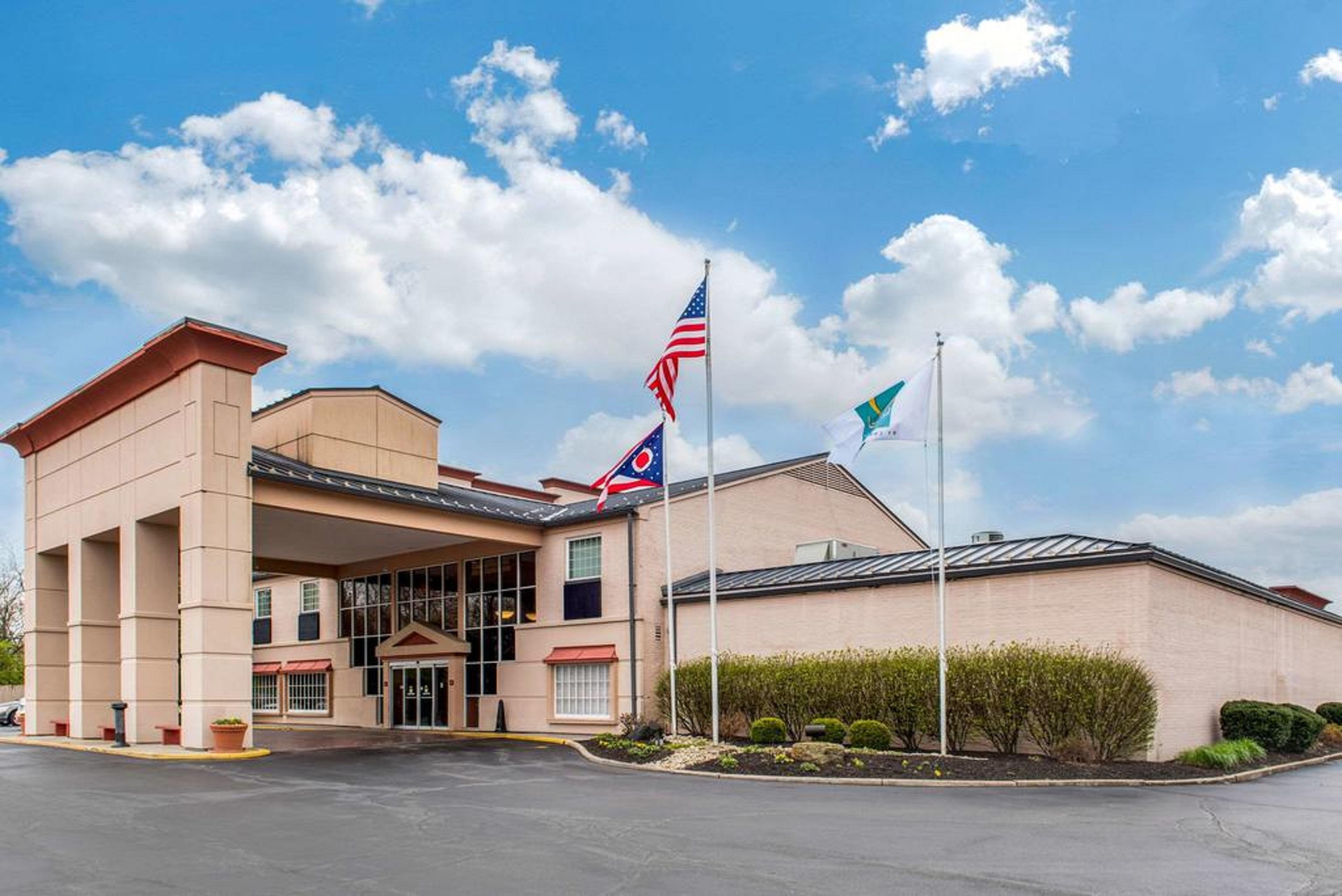 Quality Hotel Conference Center Cincinnati Блу Аш Экстерьер фото