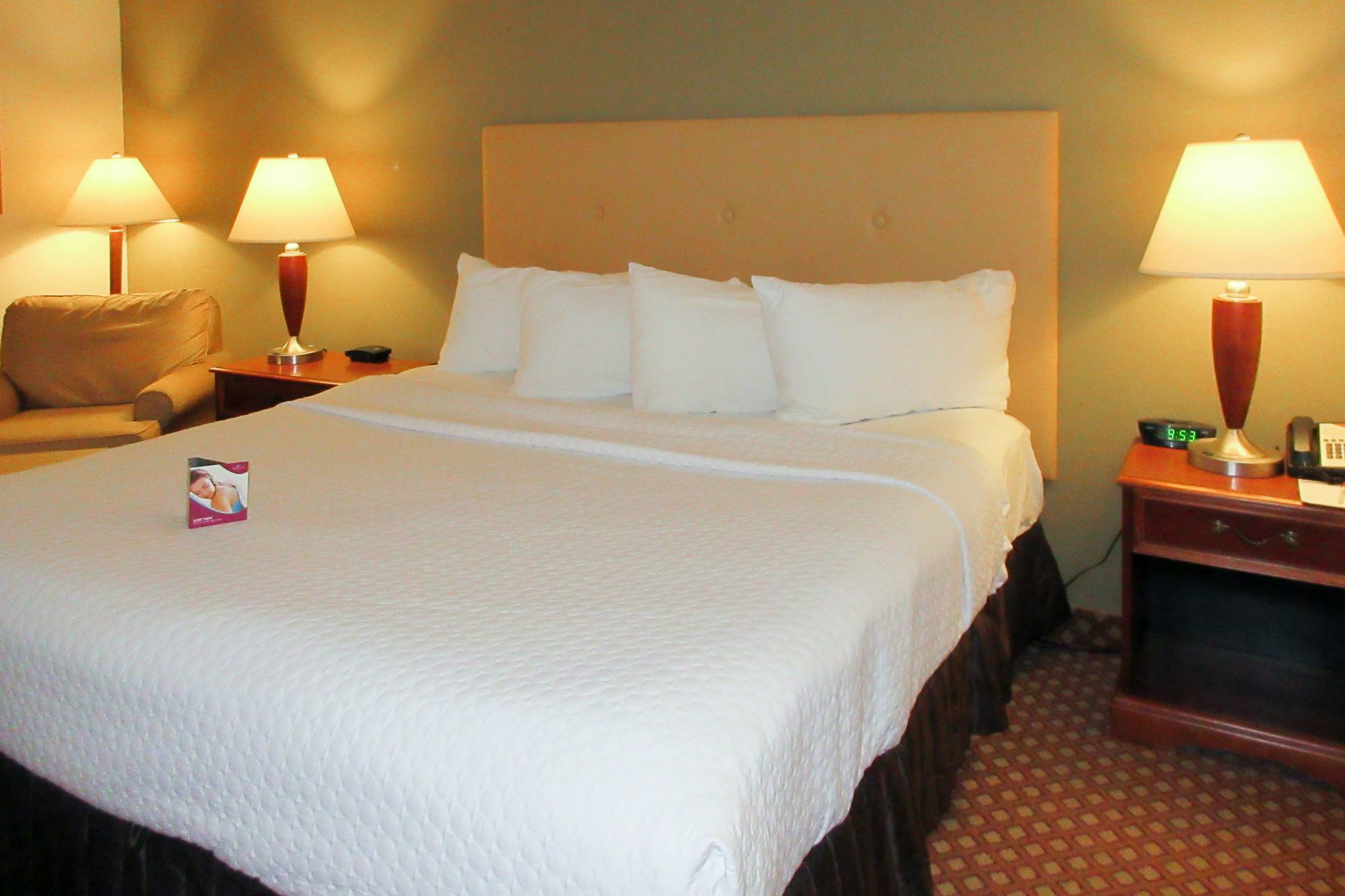 Quality Hotel Conference Center Cincinnati Блу Аш Экстерьер фото